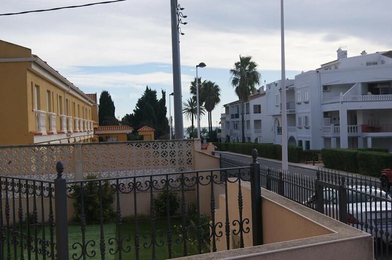 Apartamentos Marineu Los Almendros