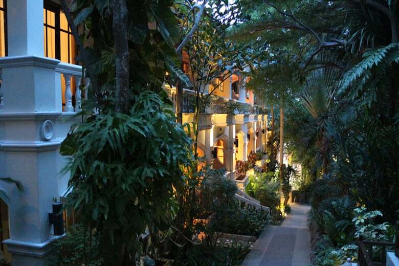 Apartamento Ban's Diving Resort