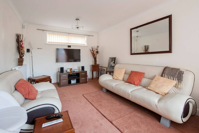 Family House Close To City Centre