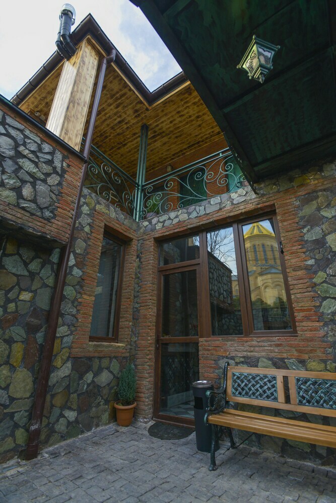 Hotisi Hotel