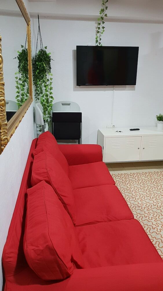 Apartamentos 9 Pax Las Ramblas, Montserrat (Barcelona)