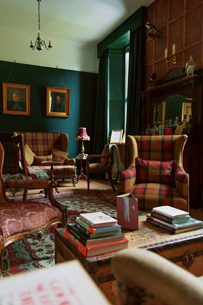 Posada Foyers Lodge
