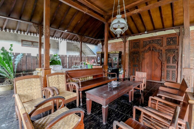 Hotel Griya Batik D'santoso