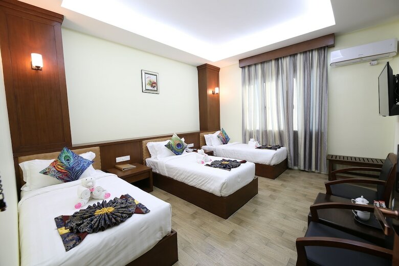 Royal Peacock Hotel