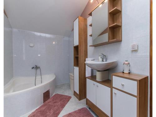 Holiday Home Nedescina Nedescina