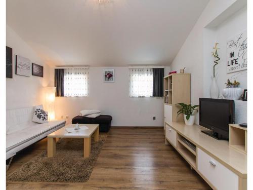 Holiday Home Nedescina Nedescina