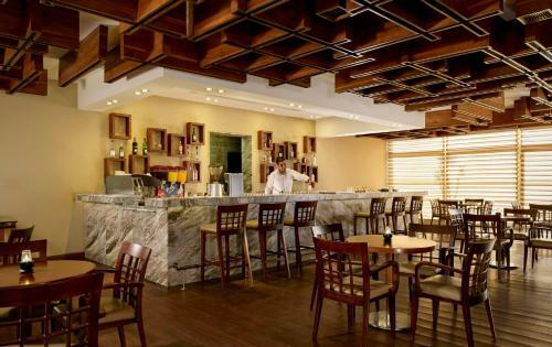Hotel Coral Sea Holiday Village
