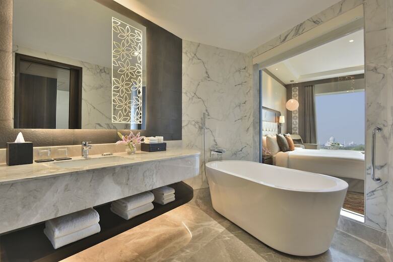 Taj Hotel & Convention Centre, Agra
