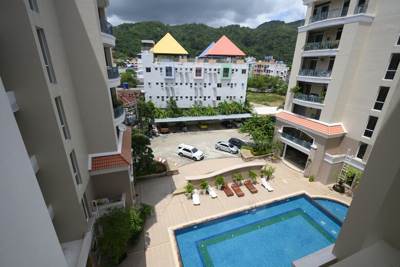 Apartamentos 2br At Patong Loft Wifi Pool