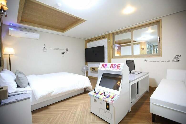 Cheonan Time Hotel