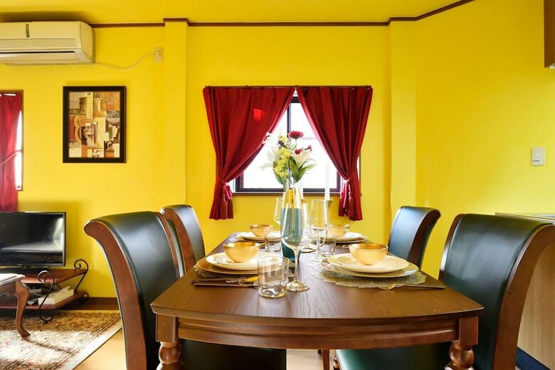 Private House St8