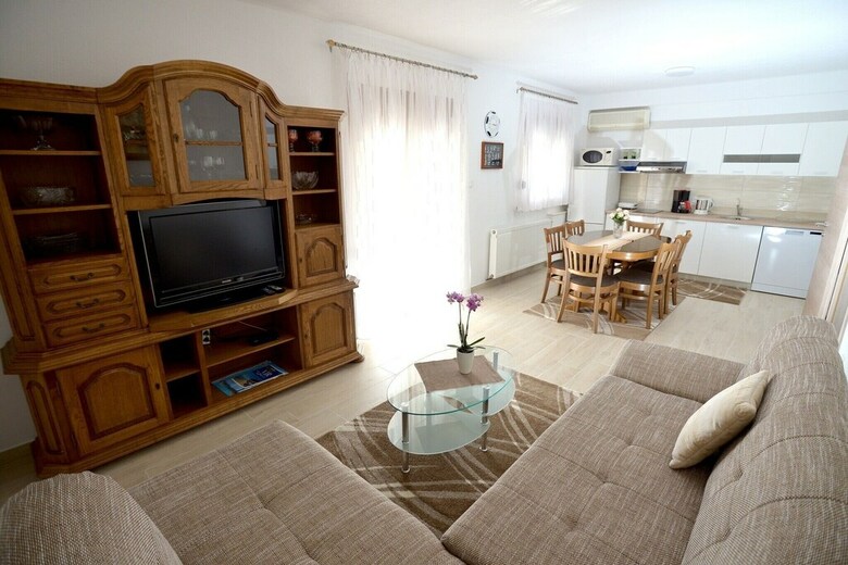 Apartment Isic