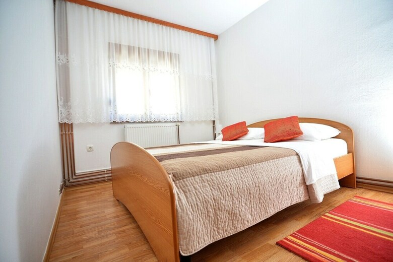 Apartment Isic