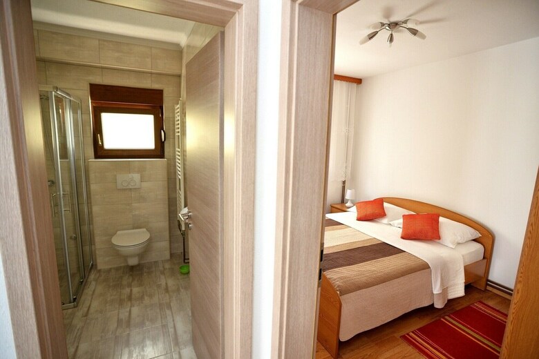 Apartment Isic