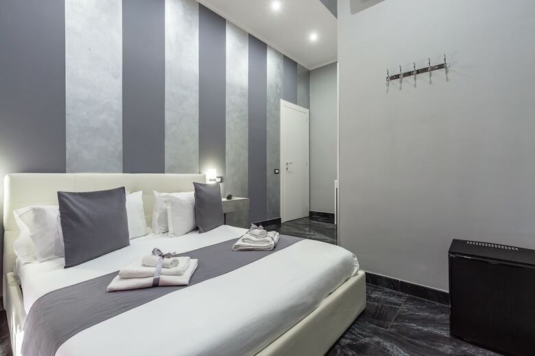 Hotel Bella Napoli Suites