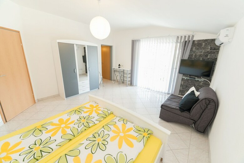 Apartments Bojana