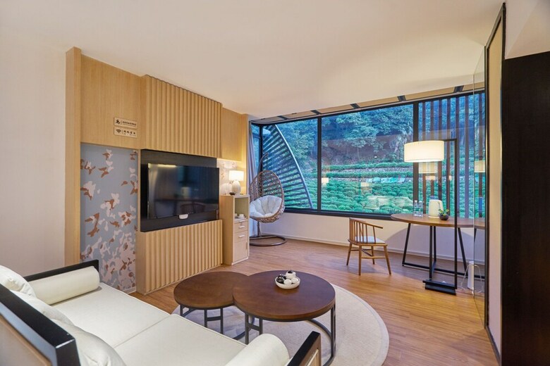 Wuhua Xingxiang Shanfang Hotel