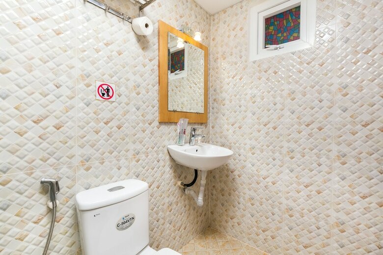 Oyo 652 Monaco Hotel