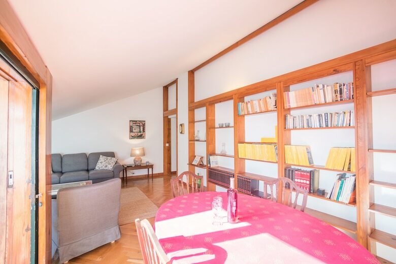 Amendoeira`s Terrace Apartment With River View