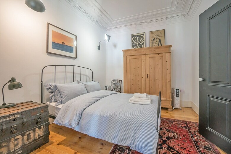 An Ecletic Apartment In Lisbon