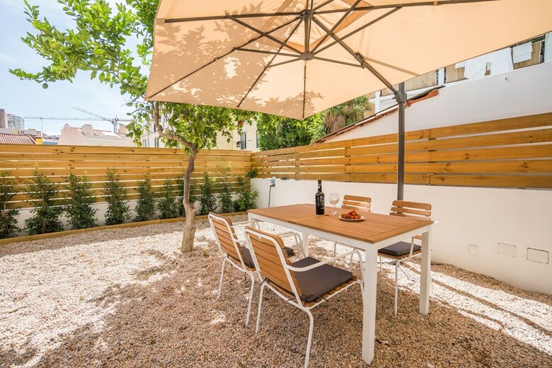 Lemon Tree Garden 3 Bedroom Apartment