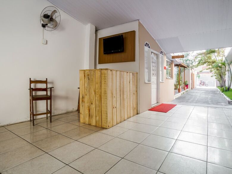 Hotel Oyo Porto Summer