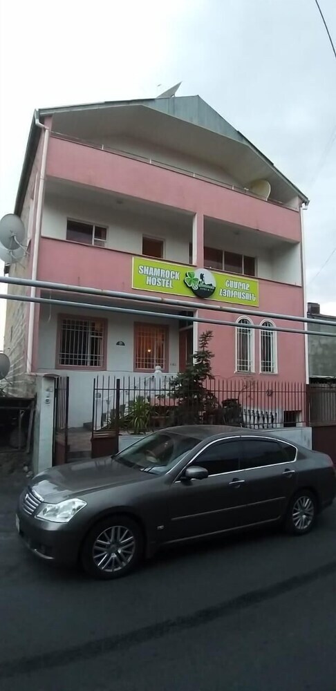 Hostal Shamrock Hostel 18