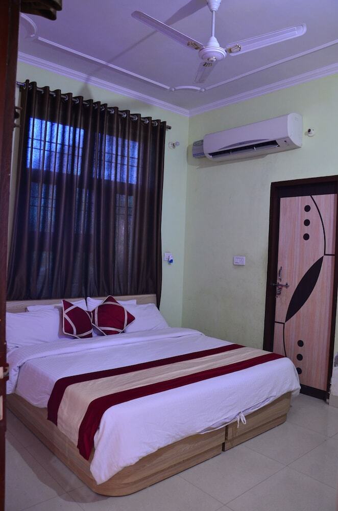 Hotel Gitanjali