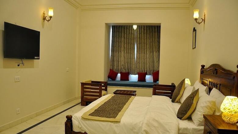 Apartamento Hotel Raj Bagh Palace