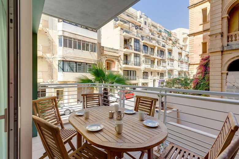 Superb Apartment In Fort Cambridge With Pool