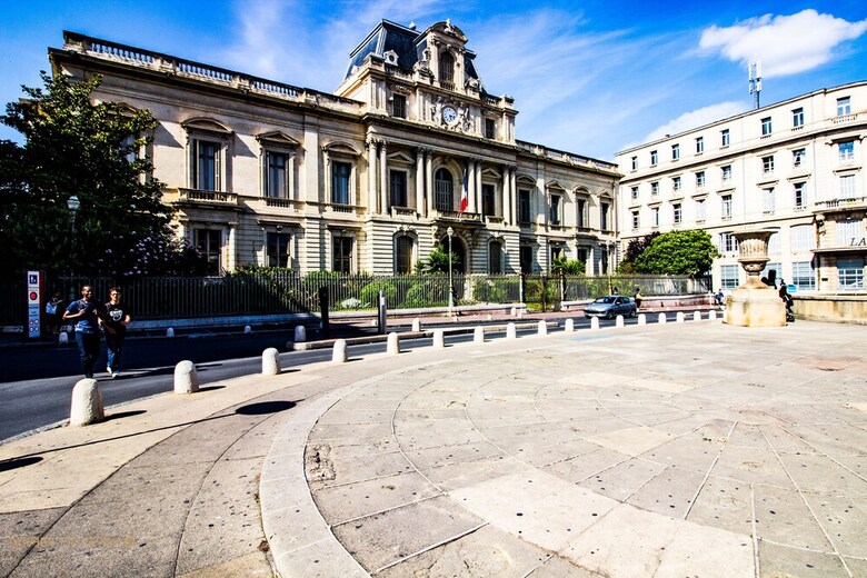 Apartamento Place de La Com�die 2 Chambres 60m2