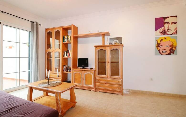 1147 Apartment Alazan