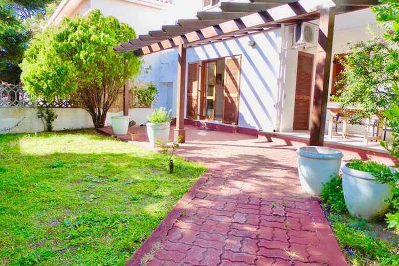 Apartment With 3 Bedrooms In Cala Gonone