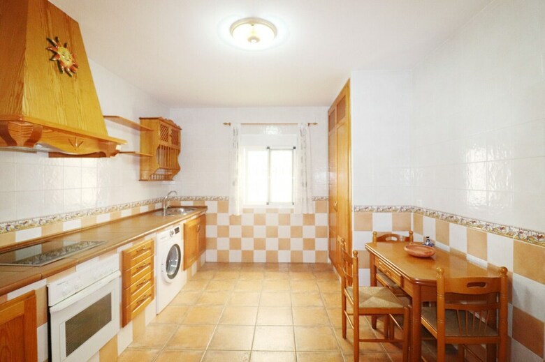 1130 Villa Sevillano