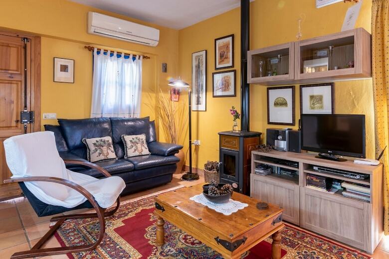 1133 Villa Dachita