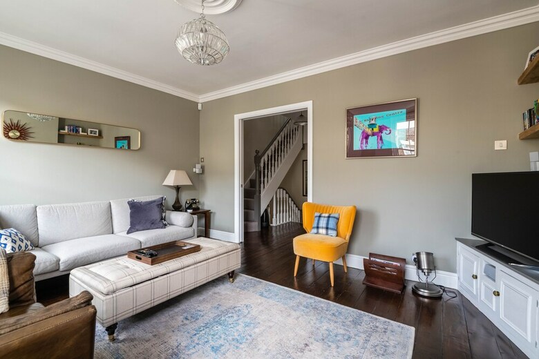 Majestic Modern Home Close To Waterloo�
