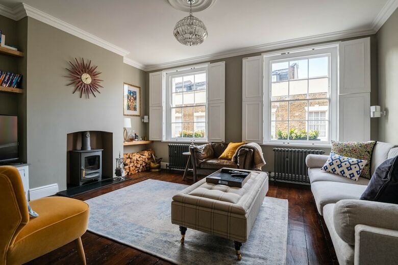 Majestic Modern Home Close To Waterloo�