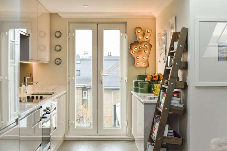 Stylish Family Home Close To Ealing Common