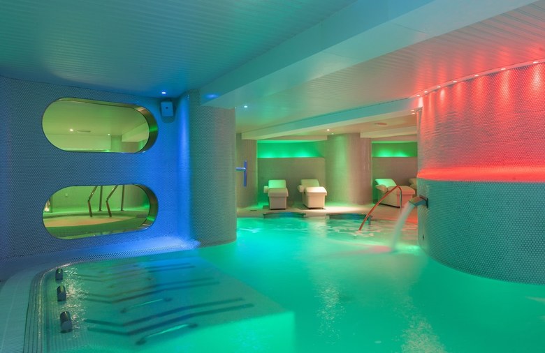 Hotel Ambassador II