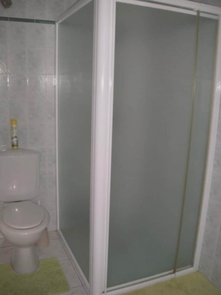 House With 2 Bedrooms In La Couarde-sur-mer, With Enclosed Garden And Wifi - 500 M From The Beach