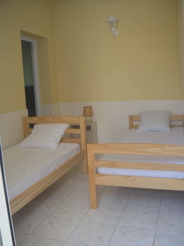 House With 2 Bedrooms In La Couarde-sur-mer, With Enclosed Garden And Wifi - 500 M From The Beach