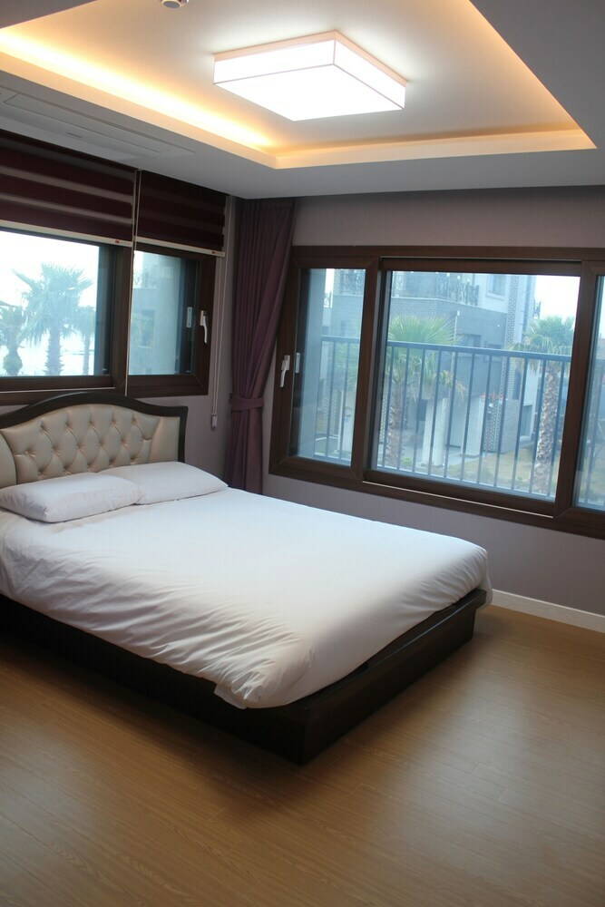 Pension Samwoo Yacht Village