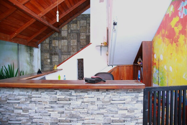 Hotel Oyo 468 White House Holiday Resort