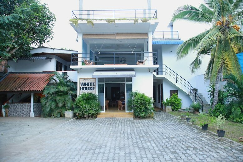Hotel Oyo 468 White House Holiday Resort