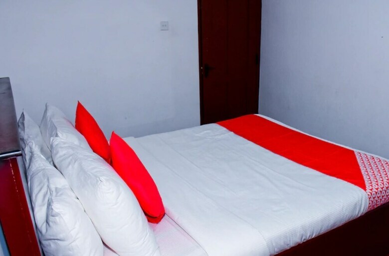 Hotel Oyo 480 Rainbow Villa