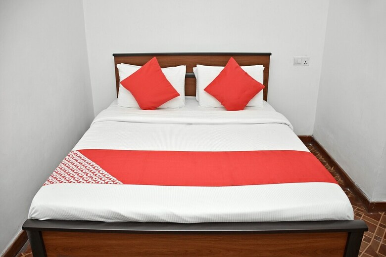 Hotel Oyo 476 Bloomfield Villa