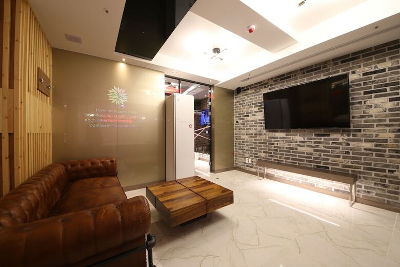 Daegu J Hotel