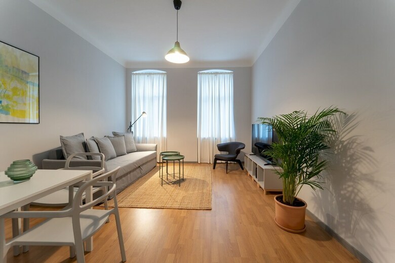 Modern And Spacious Apartment - Close To Center
