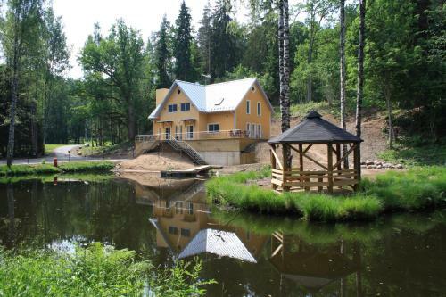 Apartamento Tehvandi Puhkemaja