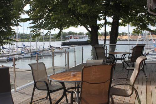 Hostal P�rnu Jahtklubi K�lalistemaja